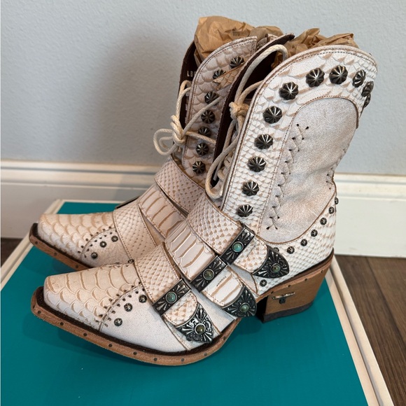 Lane SHOWDOWN Womens Cowboy Boots 7.5 White Leather Western Ankle Cowgirl Bootie - Picture 4 of 14